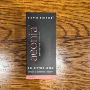 Aeonia Age Defying Serum - Black and Pink